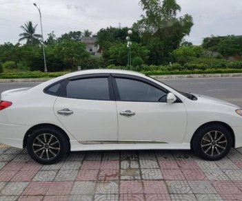 Hyundai Avante   2014 - Bán Hyundai Avante năm sản xuất 2014, màu trắng, giá tốt