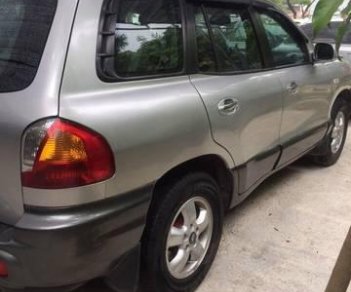 Hyundai Santa Fe 2004 - Cần bán gấp Hyundai Santa Fe sản xuất năm 2004, màu bạc chính chủ 