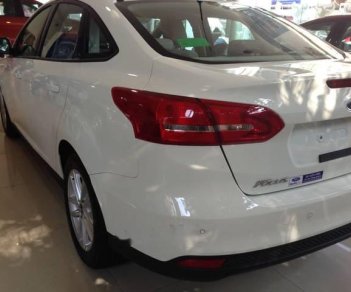 Ford Focus 2018 - Bán Ford Focus năm sản xuất 2018, màu trắng