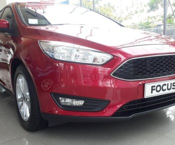 Ford Focus Trend 1.5L Ecoboost 2018 - Bán Ford Focus 2018, ghế da, dán phim, lót sàn, liên hệ để nhận giá tốt nhất, hỗ trợ mua xe trả góp có lợi