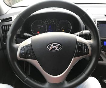 Hyundai i30  CW   2009 - Em bán chiếc xe Hyundai i30 bản CW full option, xe đẹp lắm, cam kết không lỗi gì