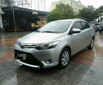 Toyota Vios 2015 - Cần bán Toyota Vios G 1.5 AT 2015 màu bạc, mới 80%. LH: 0984545919 Ms: Cẩm