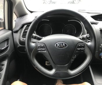 Kia K3 2014 - Cần bán xe Kia K3 sản xuất 2014, màu trắng, giá tốt