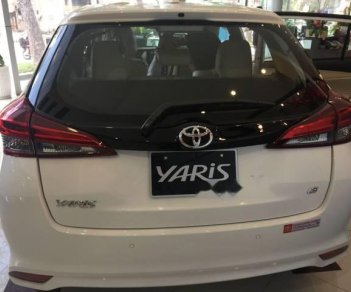 Toyota Yaris   2018 - Bán Toyota Yaris năm sản xuất 2018, màu trắng giá cạnh tranh