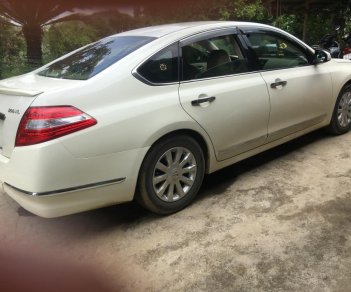 Nissan Teana 200XL 2010 - Bán xe Nissan Teana 200XL đời 2010, màu trắng, xe nhập, 600 triệu