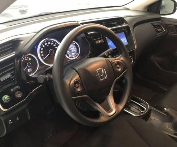 Honda City   CVT 2017 - Cần bán lại xe Honda City CVT sản xuất năm 2017, màu trắng, giá 575tr