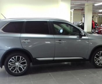 Mitsubishi Outlander 2.4 CVT Premium 2018 - Bán Mitsubishi Outlander 2.4 CVT Premium sản xuất 2018