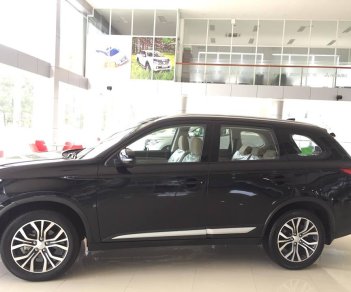 Mitsubishi Outlander CVT 2018 - Giao ngay Mitsubishi Outlander 2.0 CVT 2018, bảo hiểm vật chật hoặc quà tặng theo yêu cầu