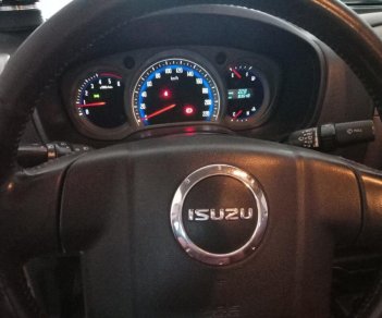 Isuzu Dmax 3.0 2010 - Bán ô tô Isuzu Dmax 3.0 AT 4x4 đời 2010, màu đen, nhập khẩu nguyên chiếc. LH 0974286009