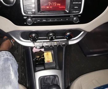 Kia Rio 2015 - Bán Kia Rio MT 2015, màu bạc, giá TL, hỗ trợ góp