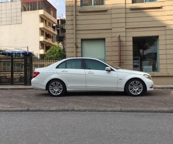 Mercedes-Benz C class C250 2011 - Bán Mercedes C250 đời 2011, màu trắng, xe nhà đi, 695tr. Lh 0985012242 em Thái