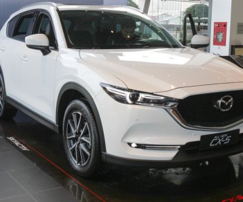 Mazda CX 5 2.0 2018 - Bán xe Mazda CX5 New đời 2018, đủ màu giao xe ngay, giá tốt nhất Hà Nội, hỗ trợ trả góp 90%. LH 0977759946