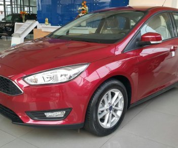 Ford Focus Trend 1.5L Ecoboost 2018 - Bán Ford Focus 2018, ghế da, dán phim, lót sàn, liên hệ để nhận giá tốt nhất, hỗ trợ mua xe trả góp có lợi