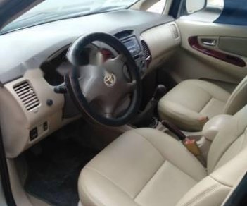 Toyota Innova G 2006 - Bán Toyota Innova G năm 2006, màu bạc xe gia đình