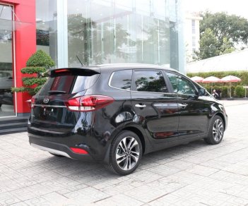 Kia Rondo GAT 2018 - Bán xe Kia Rondo GAT 2018, giá chỉ 669 triệu, mới 100%, có xe giao liên. Hỗ trợ vay 80%