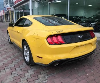 Ford Mustang 2.3 Ecoboost 2018 - Bán Ford Mustang 2.3 Ecoboost đời 2018, màu vàng, Nhập Mỹ, có sẵn giao ngay