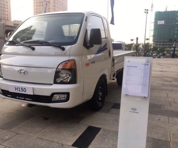 Hyundai Porter H150 2018 - Cần bán xe tải Hyundai Porter H150 đời 2018, màu trắng, nhập khẩu nguyên chiếc, giá tốt