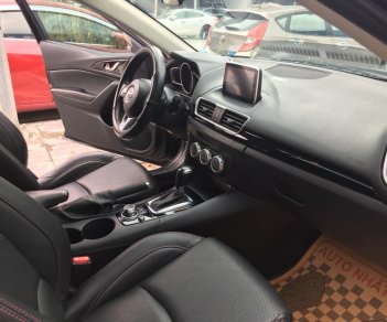 Mazda 3 1.5 AT 2015 - Bán ô tô Mazda 3 1.5 AT sản xuất 2015, màu đen, giá cạnh tranh