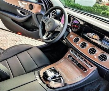 Mercedes-Benz E class   E200   2018 - Cần bán xe Mercedes E200 đời 2018, màu trắng