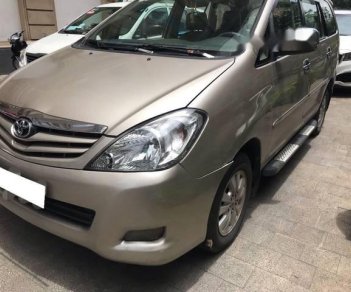 Toyota Innova   SR MT 2011 - Bán Innova 2011 SR, số sàn, màu vàng cát, bản 6 ghế