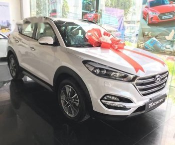 Hyundai Tucson   2018 - Bán ô tô Hyundai Tucson đời 2018, màu trắng