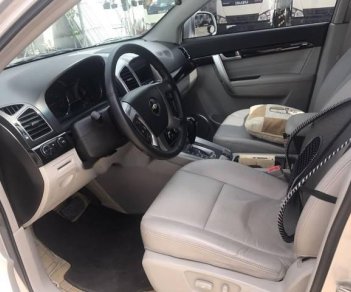 Chevrolet Captiva  LTZ  2015 - Bán Chevrolet Captiva đời 2015, màu bạc xe gia đình