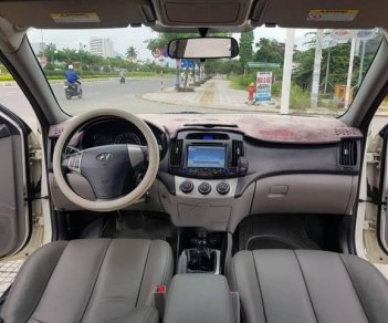 Hyundai Avante   2014 - Bán Hyundai Avante năm sản xuất 2014, màu trắng, giá tốt