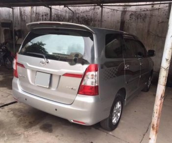 Toyota Innova   E  MT 2014 - Bán xe Toyota Innova 2014, số sàn, màu bạc, odo 76.000 km