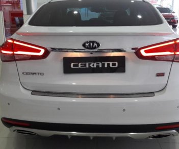 Kia Cerato 2.0 AT 2018 - Bán Cerato 2.0 AT phiên bản mới nhất, giá 635 tr đồng
