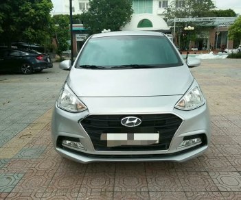 Hyundai Grand i10 2017 - Bán xe Hyundai Grand i10 1.2 MT CKD 2017, màu bạc, xe còn mới 99%. LH: 0984545919 Ms: Cẩm