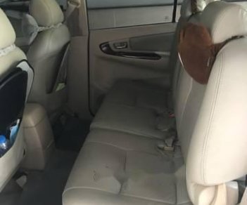 Toyota Innova MT 2006 - Cần bán Toyota Innova 2006, xe gia đình sử dụng