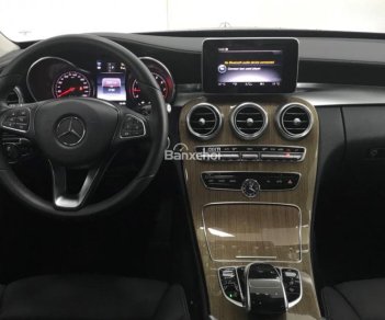 Mercedes-Benz C class C250 Exclusive 2017 - Cần bán xe Mercedes C250 Exclusive sản xuất 2017, màu xanh đen, xe cũ đã qua sử dụng