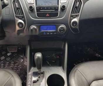 Hyundai Tucson   2.0AT 4WD 2010 - Bán Hyundai Tucson 2010, xe nhập 2.0 4WD
