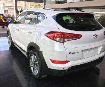 Hyundai Tucson   2018 - Bán ô tô Hyundai Tucson đời 2018, màu trắng