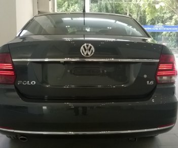 Volkswagen Polo  1.6 2017 - Bán Polo Sedan, nhập khẩu nguyên chiếc, giao xe ngay, ưu đãi khủng, hỗ trợ trả góp, LH: 0944064764 ngọc giàu