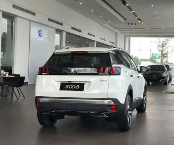 Peugeot 3008   2018 - Bán ô tô Peugeot 3008 sản xuất 2018, màu trắng