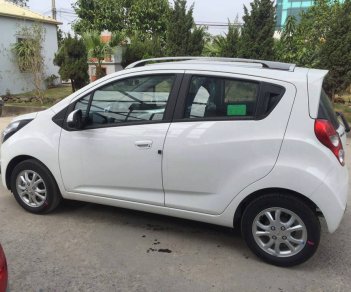 Chevrolet Spark G 2015 - Bán nhanh xe Spark 2015 LT, màu trắng xe rất đẹp