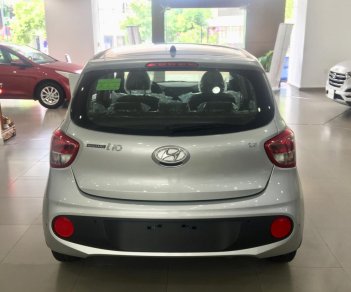 Hyundai Grand i10 1.2 AT 2018 - Hyundai Grand i10 1.2 AT màu bạc giá khuyến mãi tháng 8 cực hấp dẫn, hỗ trợ vay trả góp NH lãi suất ưu đãi