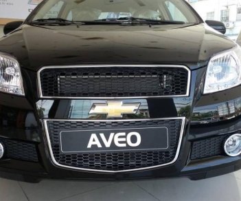 Chevrolet Aveo 2018 - Bán ô tô Chevrolet Aveo 1.4 MT 2018, màu đen, giảm mạnh 60 triệu, trong tháng 7 âm, sẵn xe giao ngay