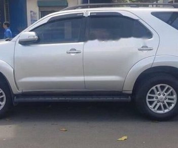 Toyota Fortuner 2013 - Bán Toyota Fortuner đời 2013, màu bạc còn mới, giá chỉ 660 triệu