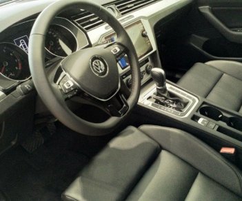 Volkswagen Passat Bluemotion 2018 - Bán Volkswagen Passat nhiều màu giao ngay, giá tốt toàn quốc- 090.364.3659