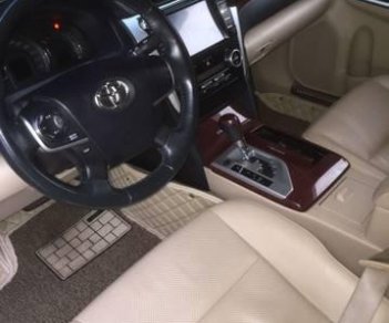 Toyota Camry   2.5G 2013 - Bán ô tô Toyota Camry 2.5G sản xuất năm 2013, màu bạc, giá 820tr