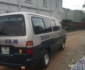 Toyota Hiace   2001 - Cần bán Toyota Hiace năm sản xuất 2001 số sàn