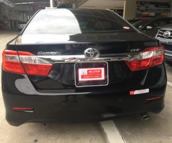 Toyota Camry 2.0E 2014 - Bán xe Toyota Camry 2.0E năm 2014, màu đen trả góp