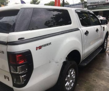 Ford Ranger   2015 - Cần bán xe Ford Ranger năm sản xuất 2015, màu trắng số sàn