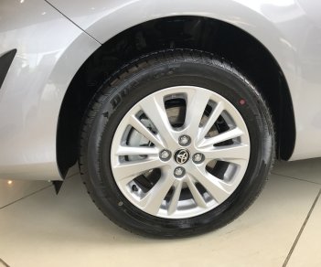 Toyota Vios 1.5G CVT 2018 - Bán Toyota Vios 1.5G CVT năm 2018, màu bạc, giá 606tr, giao ngay giá tốt liên hệ 0986924166