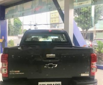 Chevrolet Colorado   2018 - Bán Chevrolet Colorado 2.5 LTZ màu ghi mới, nhập khẩu nguyên xe từ Thái với giá bán 651 triệu đồng
