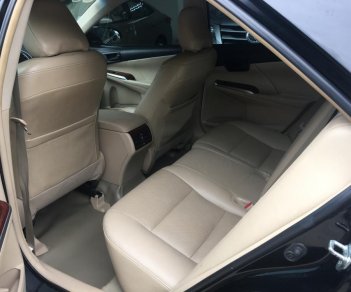 Toyota Camry 2.0E 2014 - Bán xe Toyota Camry 2.0E năm 2014, màu đen trả góp