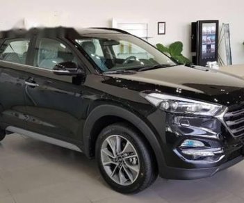 Hyundai Tucson 2018 - Cần bán xe Hyundai Tucson đời 2018, màu đen