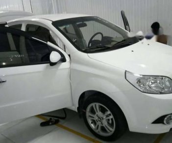 Chevrolet Aveo 2017 - Cần bán lại xe Chevrolet Aveo 2017, chỉ chạy 8000 km